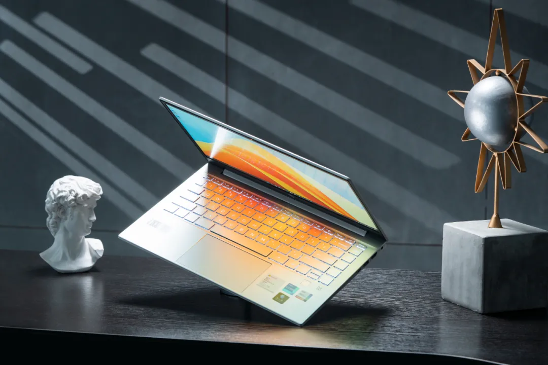 点名率颇高的惠普星14测评：颜值高，使用体验是亮点