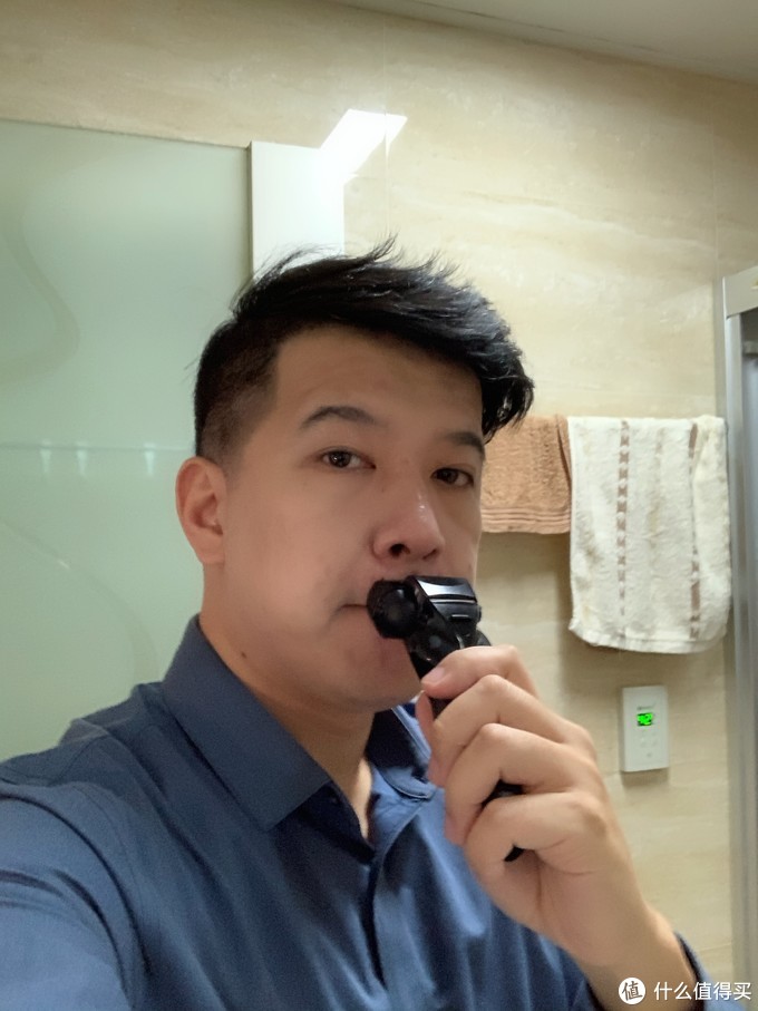 今年34岁，是我用过的体验最好的电动剃须刀--松下朗达系列体验