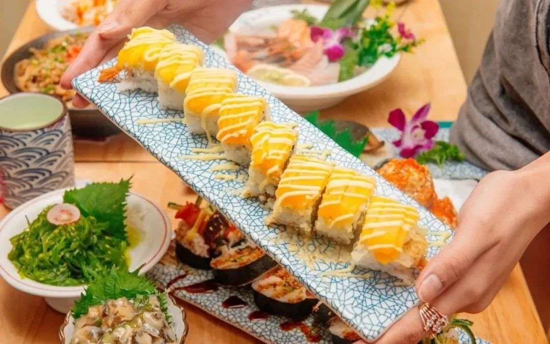 曾经高贵的日本料理，开始变得卑微了吗？