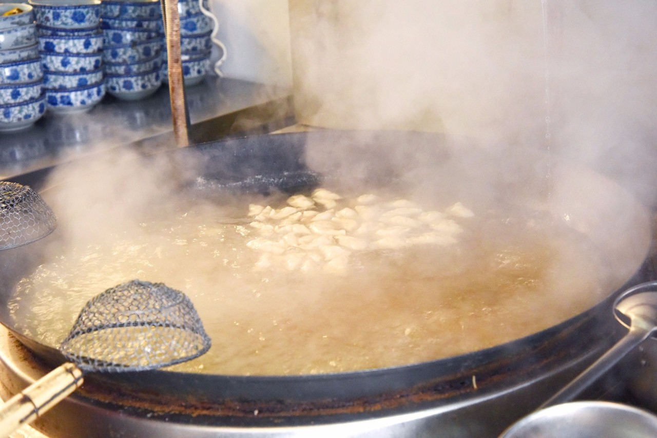 成都人爱吃的春阳水饺，竟还有一段坚守了30年的故事