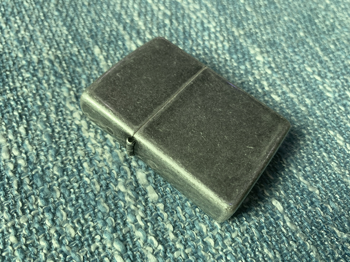 经常用的，必须是最好的——Zippo辨别姿势