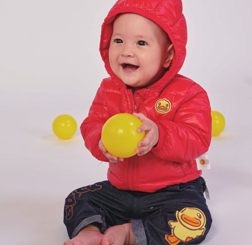 小黄鸭新品上市 舒适时尚 趣味可爱