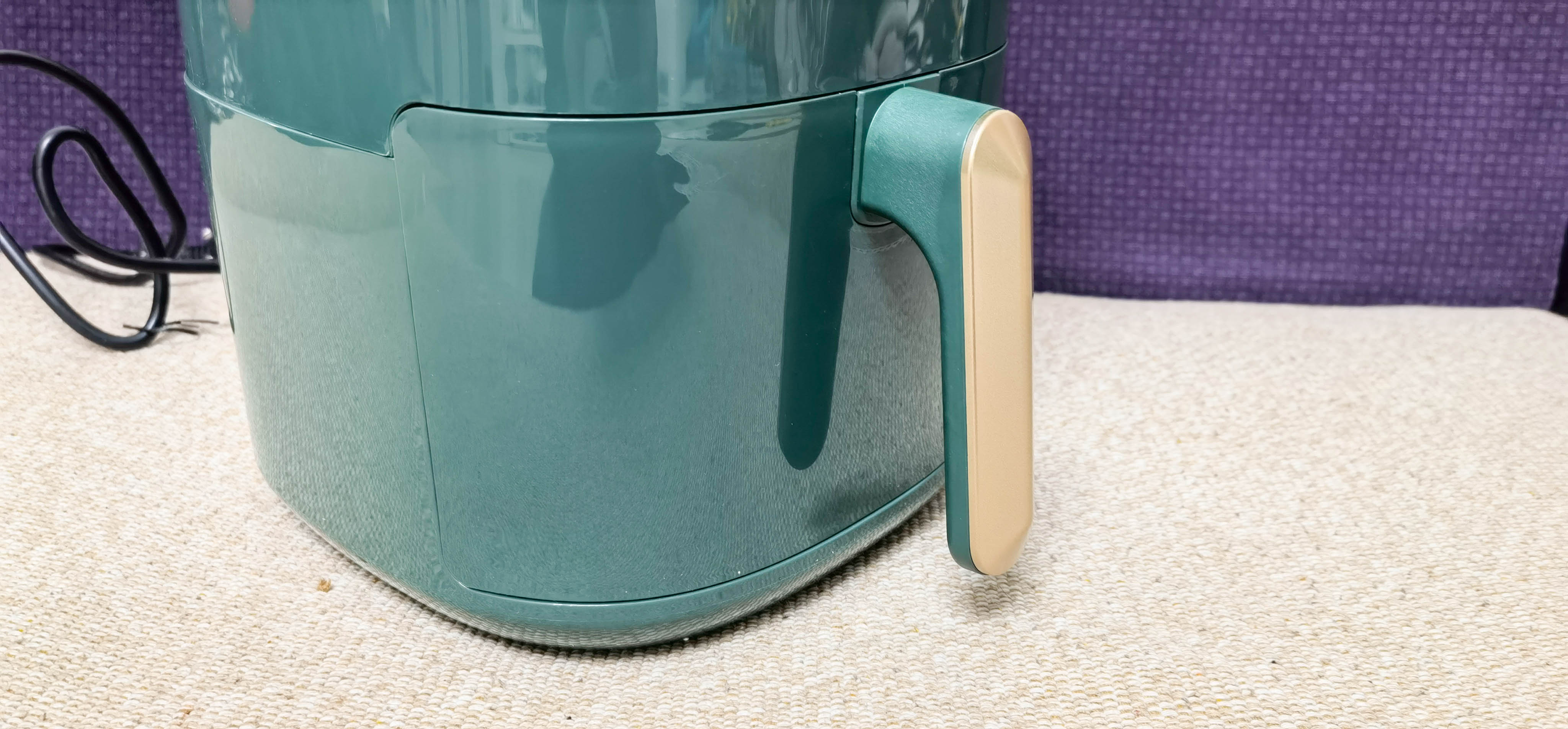 好看又好用，WIFI互联不太实用的美的空气炸锅