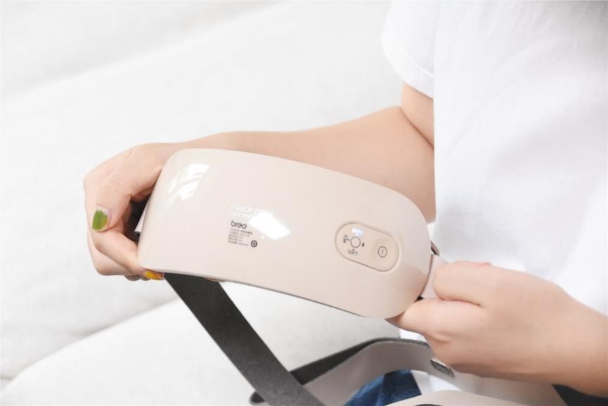 颈部按摩器智商税？斥巨资购入主流四款按摩器，真实体验给你真相