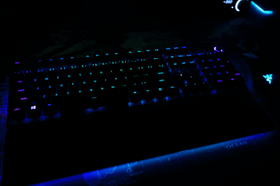 雷蛇猎魂光蛛V2模拟光轴键盘体验，不止随意调整触发键程