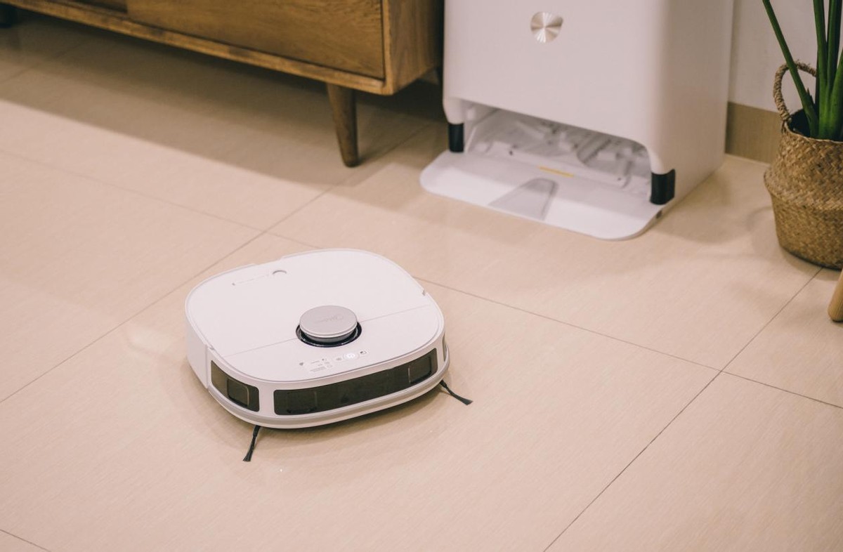 扫拖洗烘，一步到位：美的智能扫拖机器人W11体验