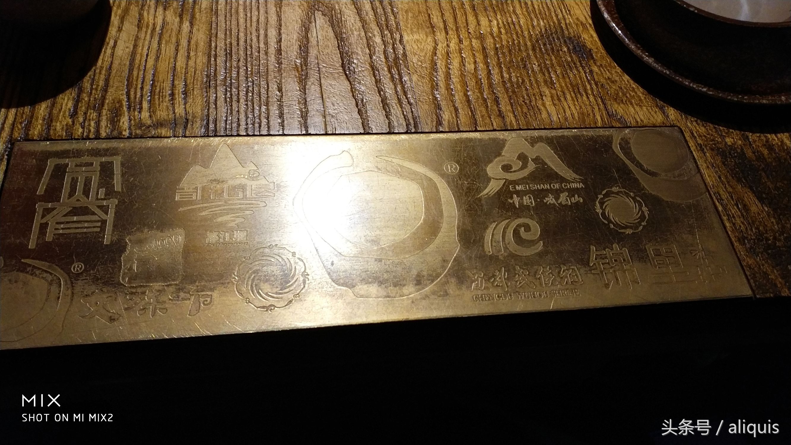 卧底龙岗第一四川火锅店土巴碗，繁华的背后还剩下什么？