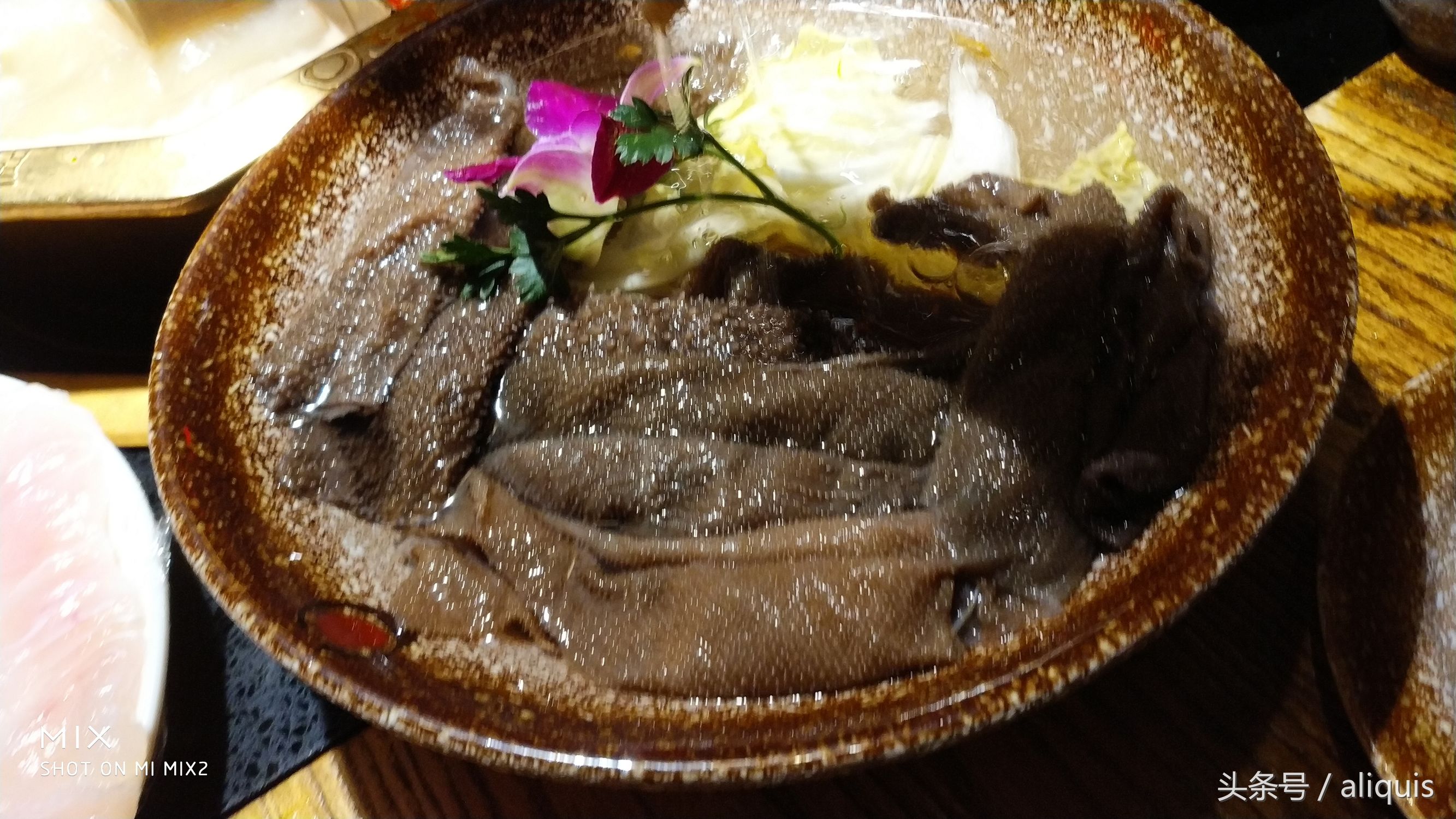 卧底龙岗第一四川火锅店土巴碗，繁华的背后还剩下什么？