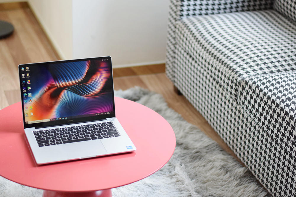 有优点也有不足，全新小米笔记本Pro14评测，屏幕外竟然还有看点