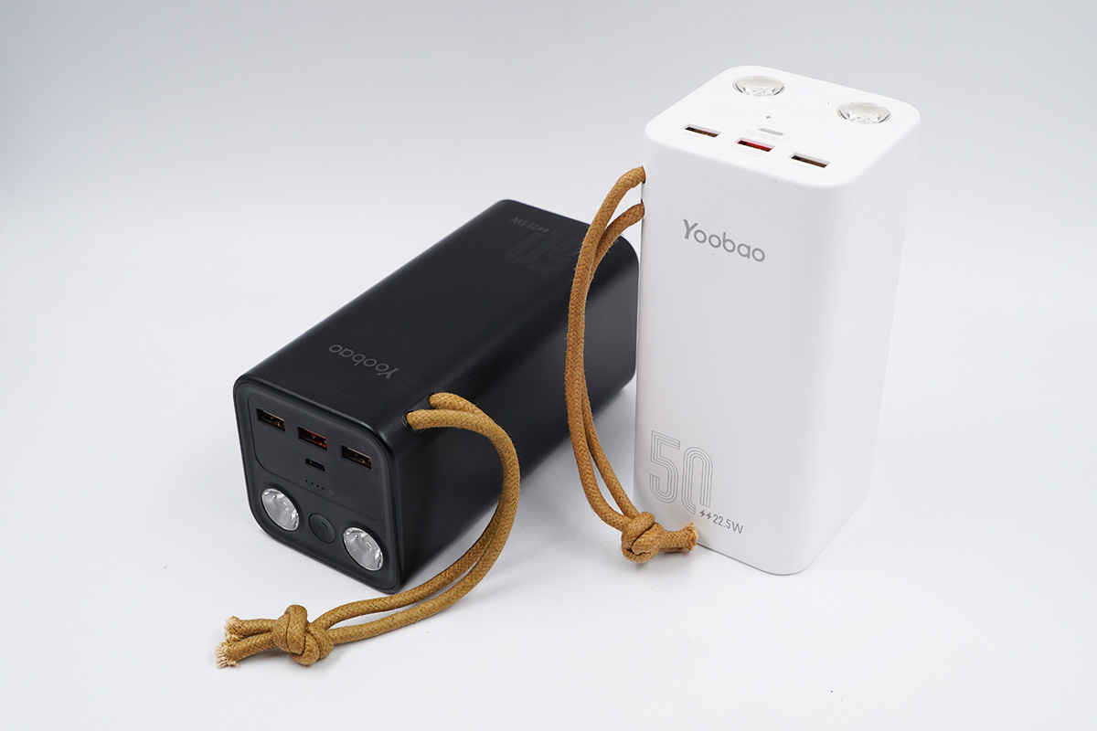 拆一款巨无霸移动电源，充一次电用一周，看看用料做工怎么样