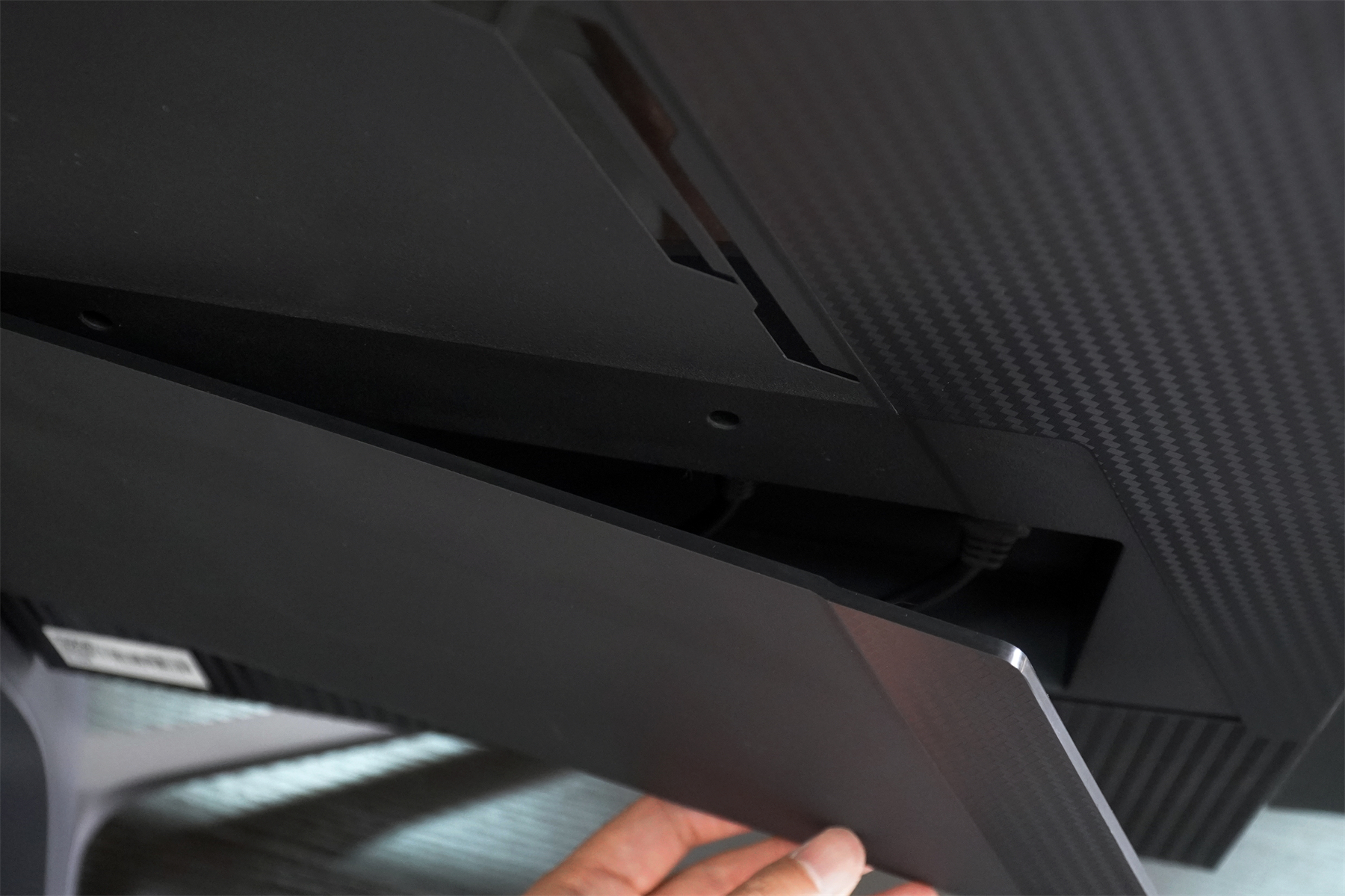 创维G90 OLED显示器评测，一键开启双系统，显示效果起飞