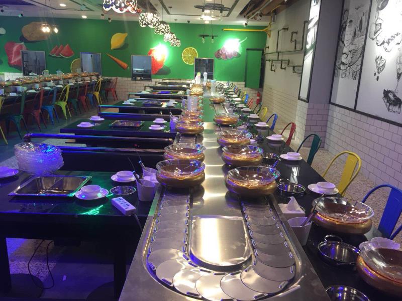 为什么旋转小火锅的生意那么火爆受欢迎？