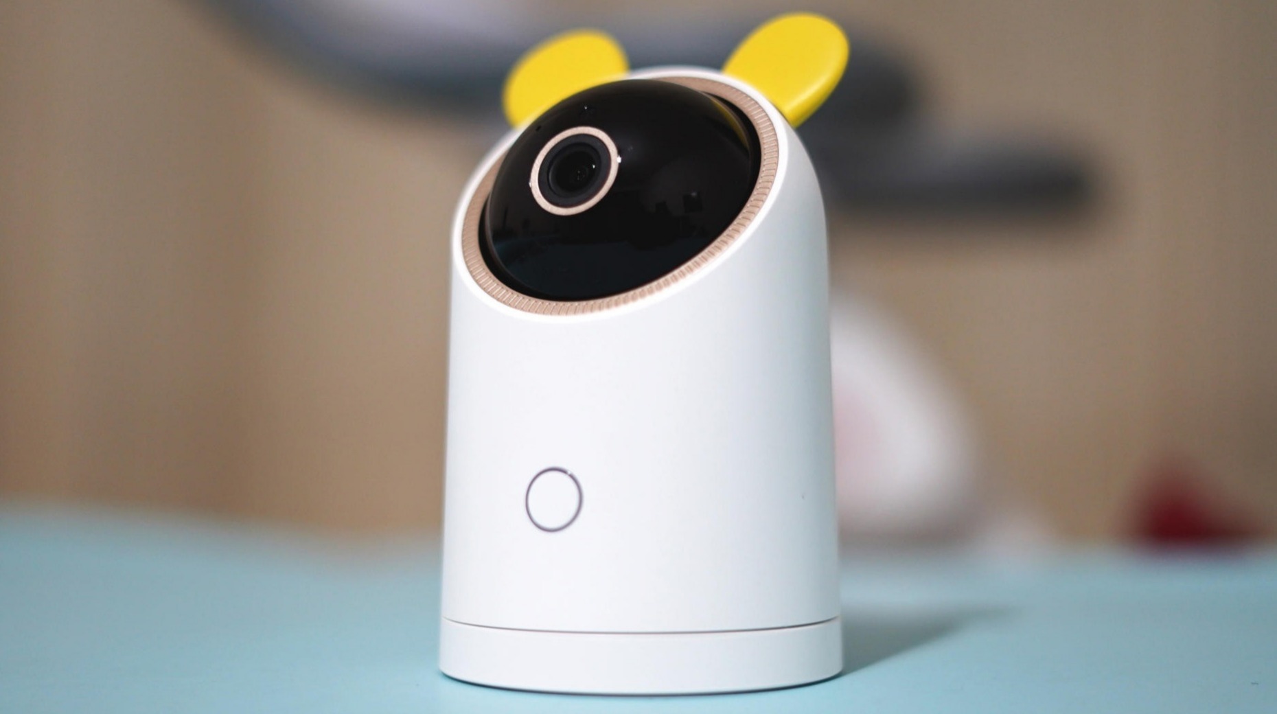 华为智能摄像头可以四路同屏，难道要淘汰老式监控？