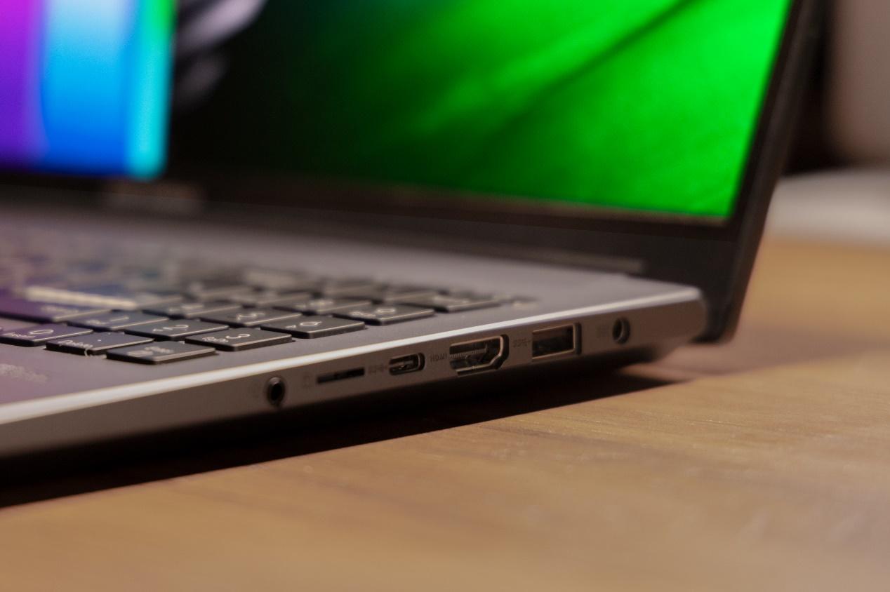 买前必看！华硕无畏系列笔记本销量口碑如何，双11是否值得入手？