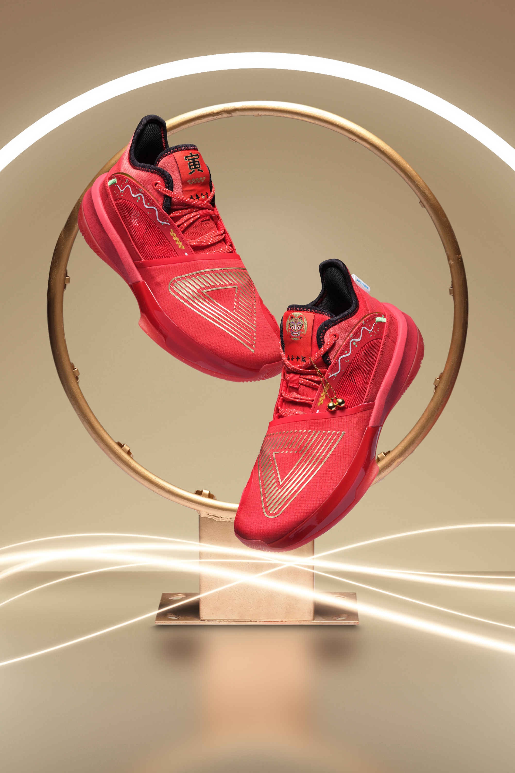 新品！李宁新板鞋好帅，匹克大三角好喜庆，安踏新科技超越李宁？