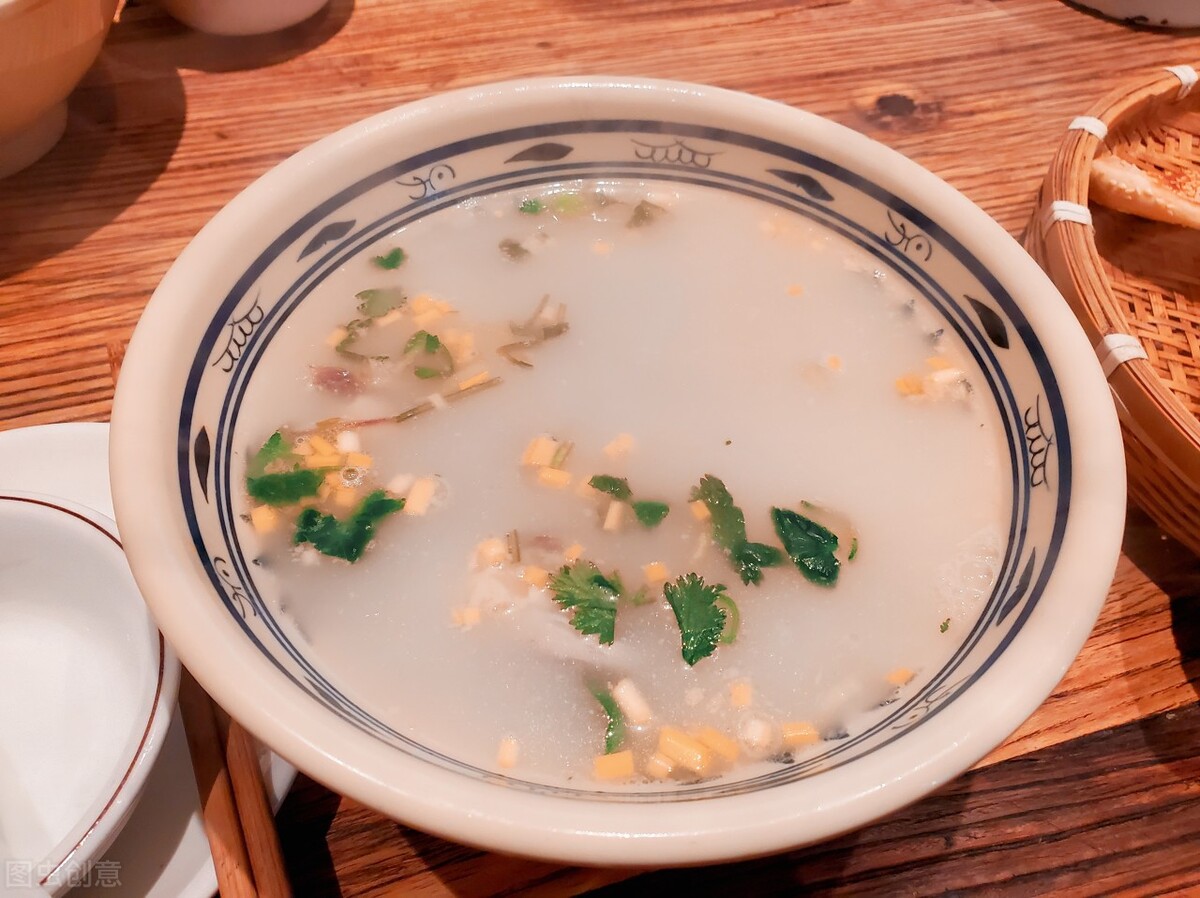 沈阳大哥开羊肉汤馆，1元吃10碗羊肉汤，不亏反赚100万，方法给你