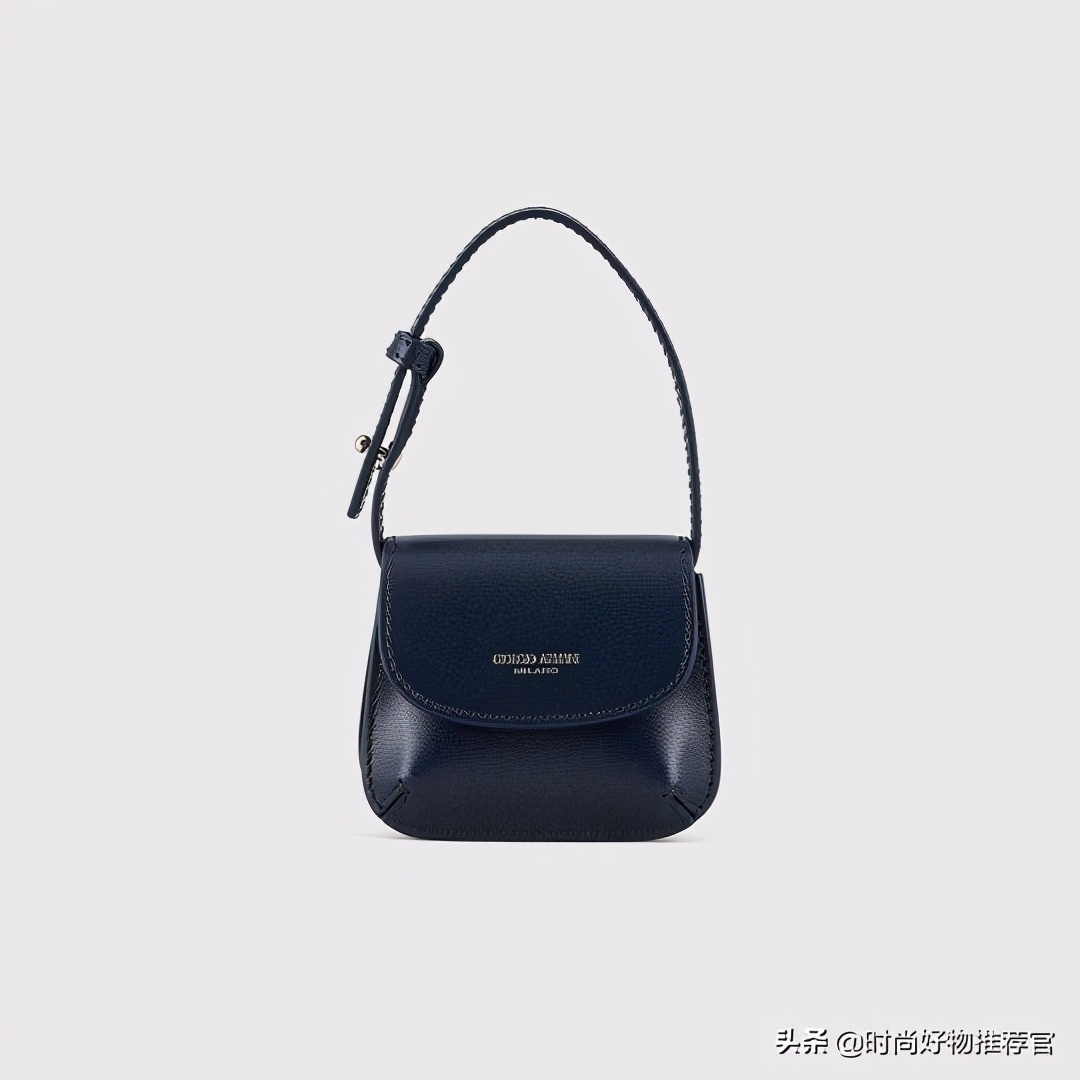 Armani新包 | 浪漫丁香紫、科幻镜面银、黑粉迷彩图案