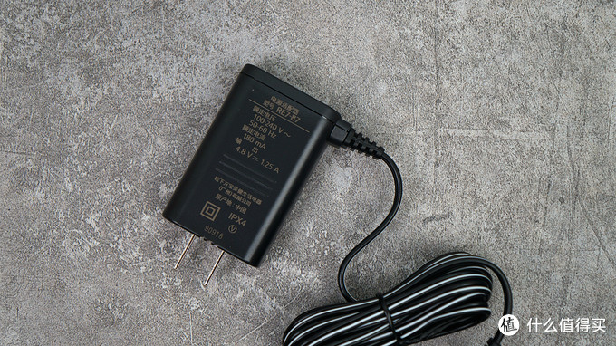 今年34岁，是我用过的体验最好的电动剃须刀--松下朗达系列体验