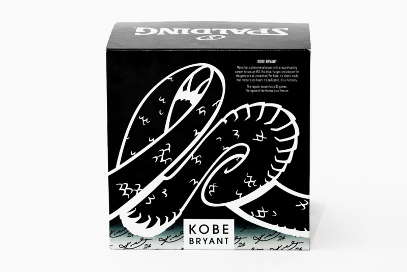 向伟大致敬！斯伯丁推出“黑曼巴”限量签名篮球，满版蛇皮纹路