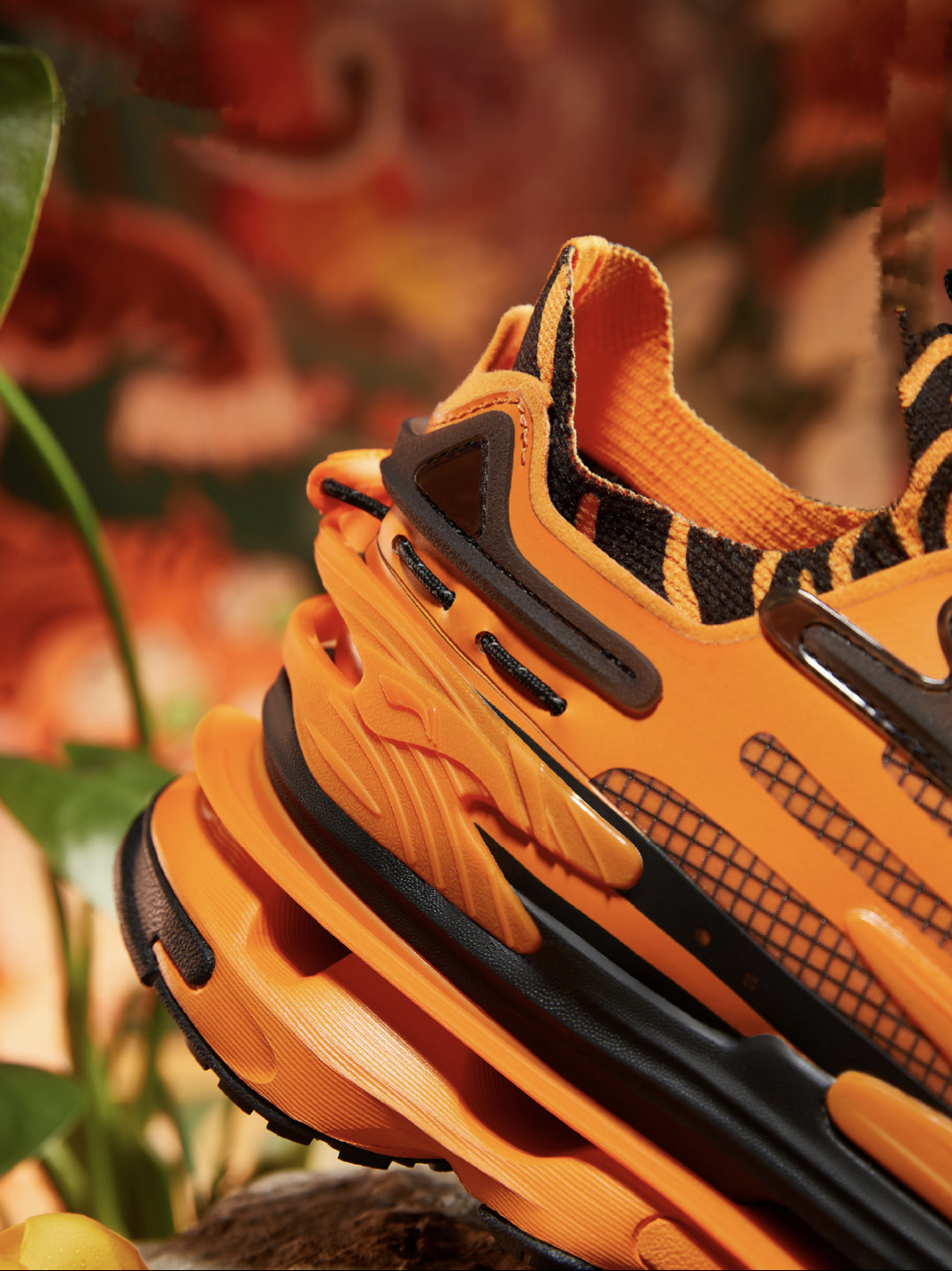 新品合集！李宁虎年鞋款超惊喜，安踏CNY产品素雅，PG6代没救了？