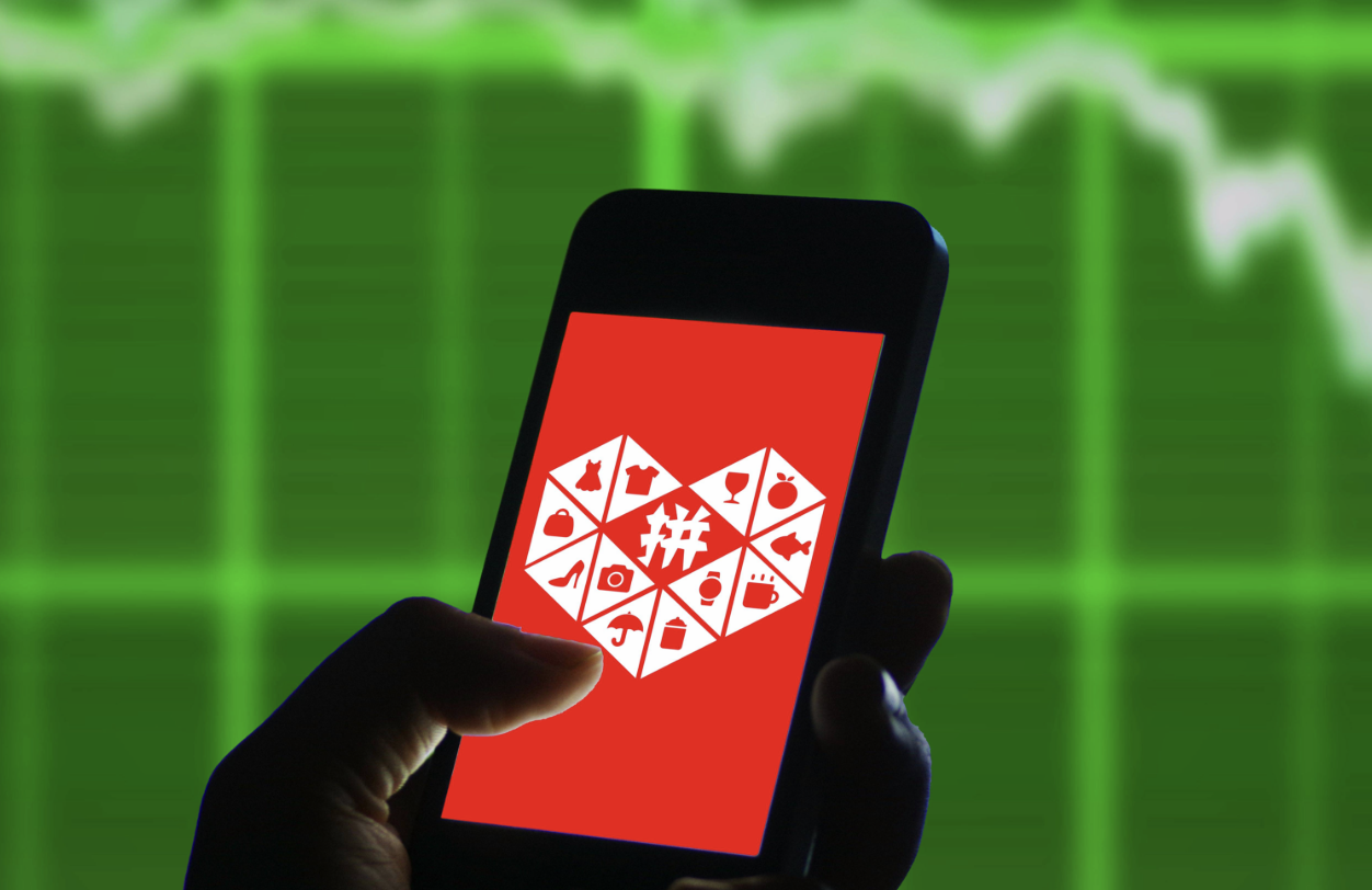 “沉默”的拼多多，市值已蒸发12300亿