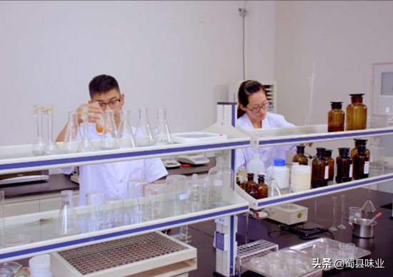 2021年开一家串串店要花多少钱？如何让门店更具差异化？