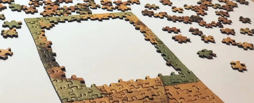 代拼生意：爱立人设的年轻人，用买来的仪式感社交