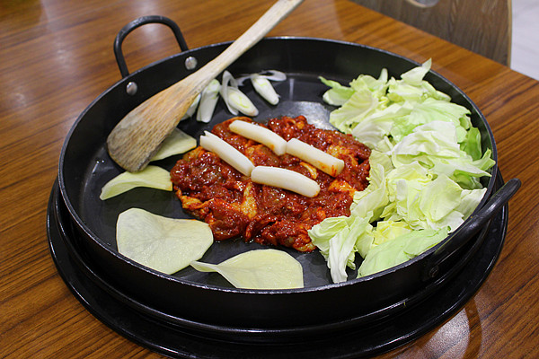 你没吃过的韩国特色鸡排锅