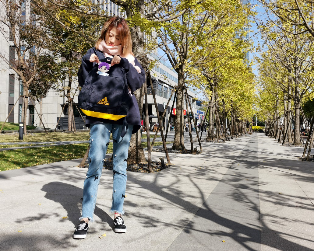 Adidas的学生必buy双肩包：冬天解放双手的秘密