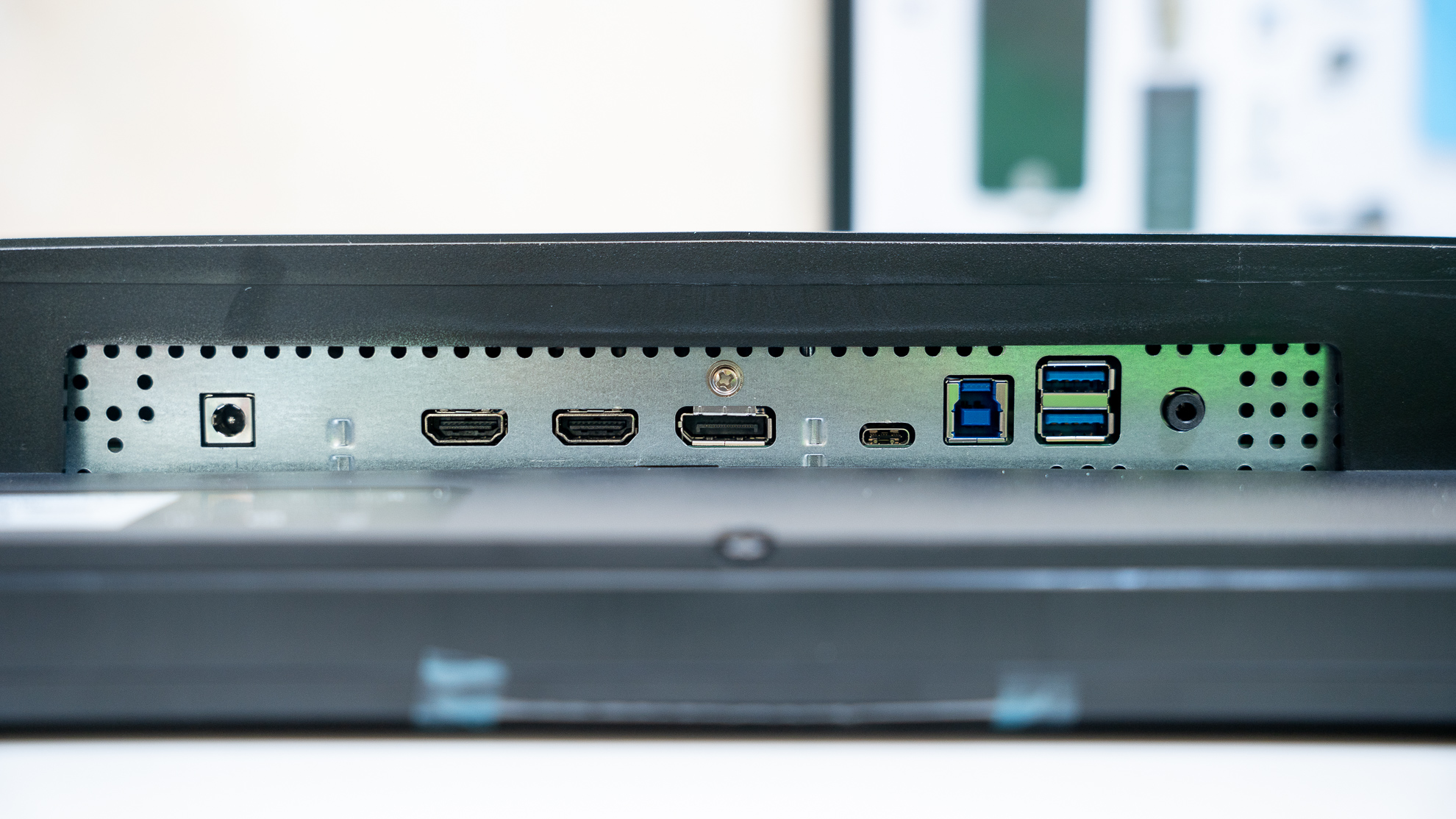 一台全面的4K 144Hz电竞显示器：宏碁掠夺者 XB283K测评分享