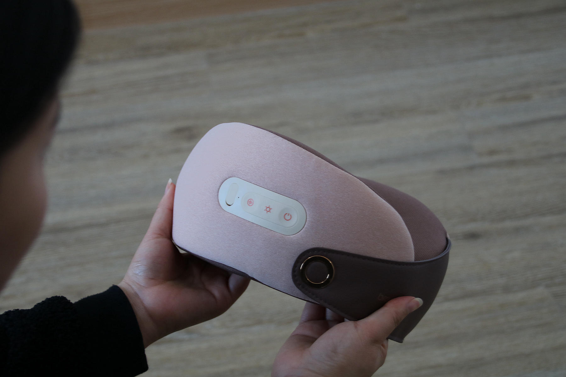 倍轻松NeckC2颈部按摩仪：告别脖子僵硬，让你的颈椎更健康