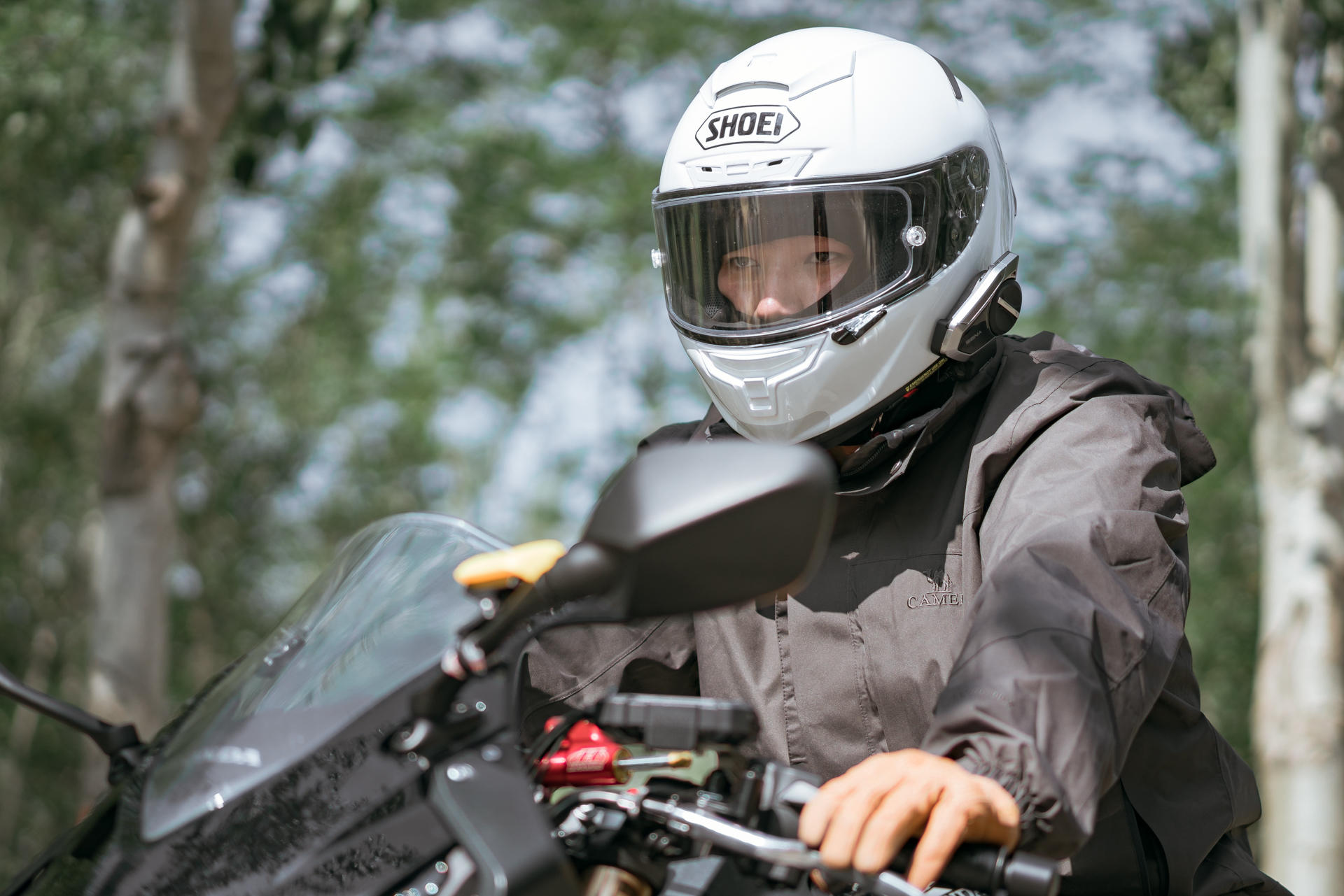 防风又防雨，出门还保暖！CAMEL骆驼冲锋衣体验