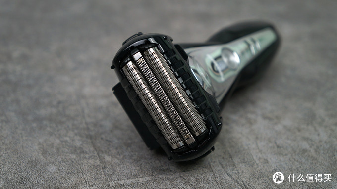 今年34岁，是我用过的体验最好的电动剃须刀--松下朗达系列体验