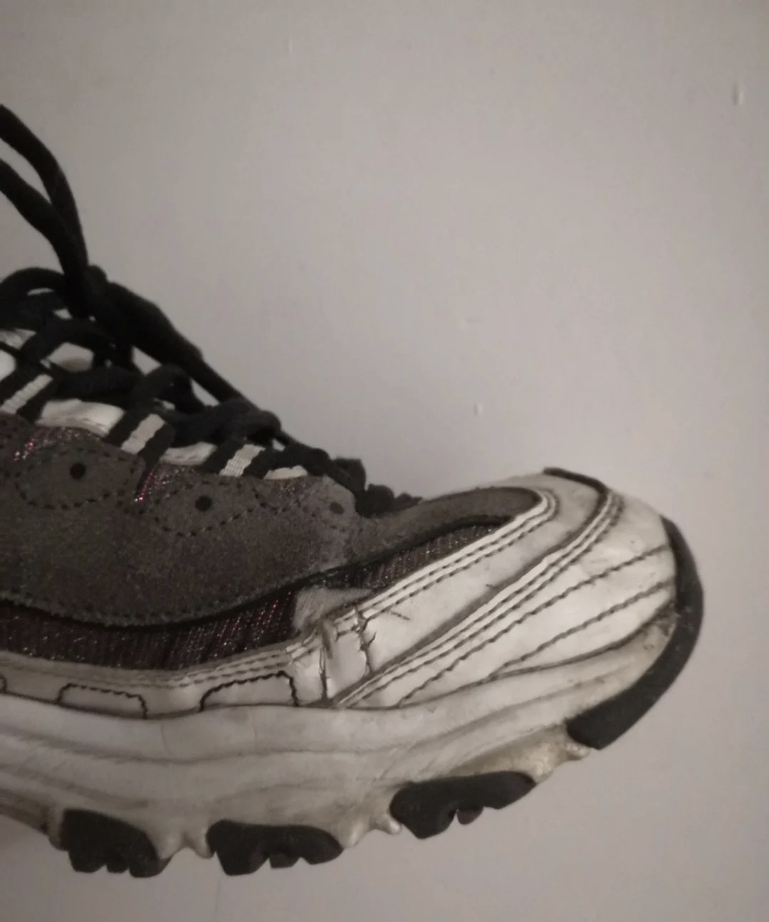 斯凯奇的熊猫鞋，老少皆宜