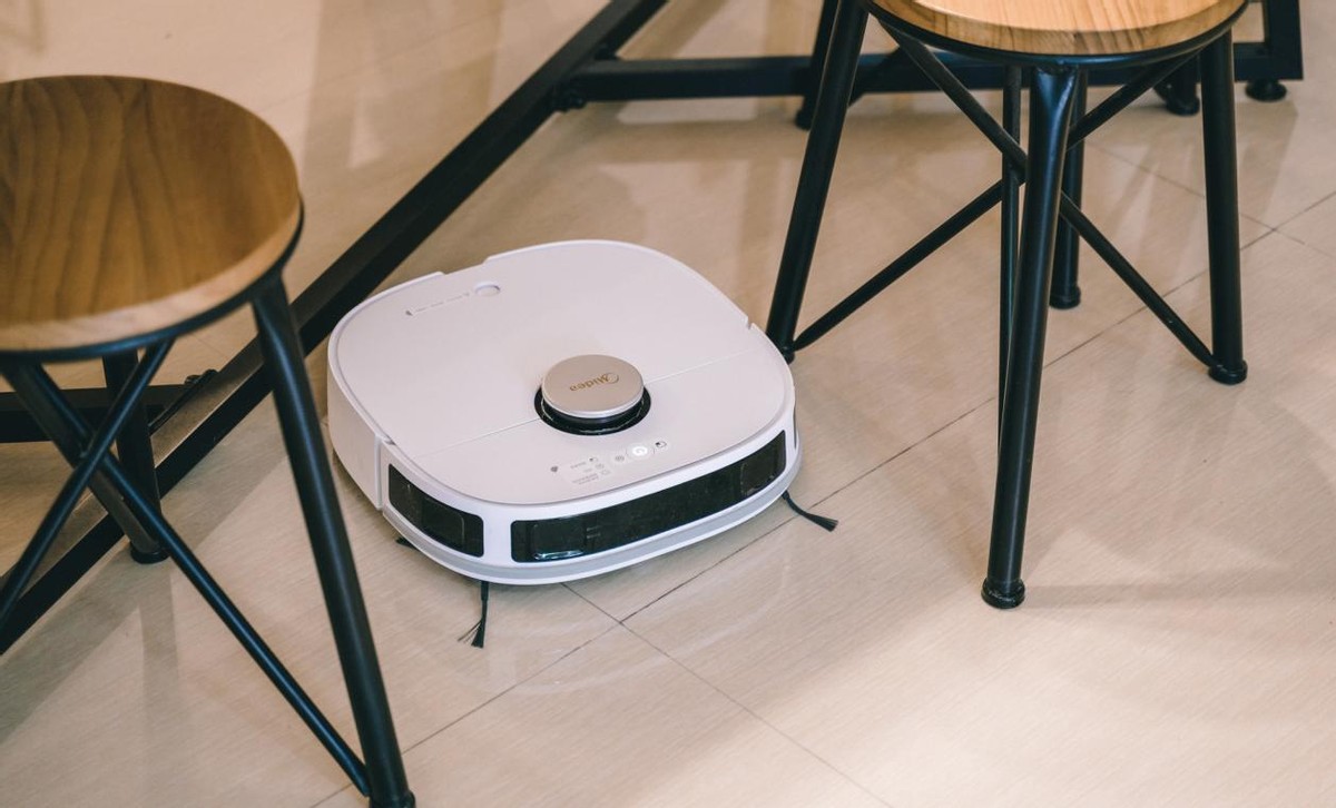 扫拖洗烘，一步到位：美的智能扫拖机器人W11体验