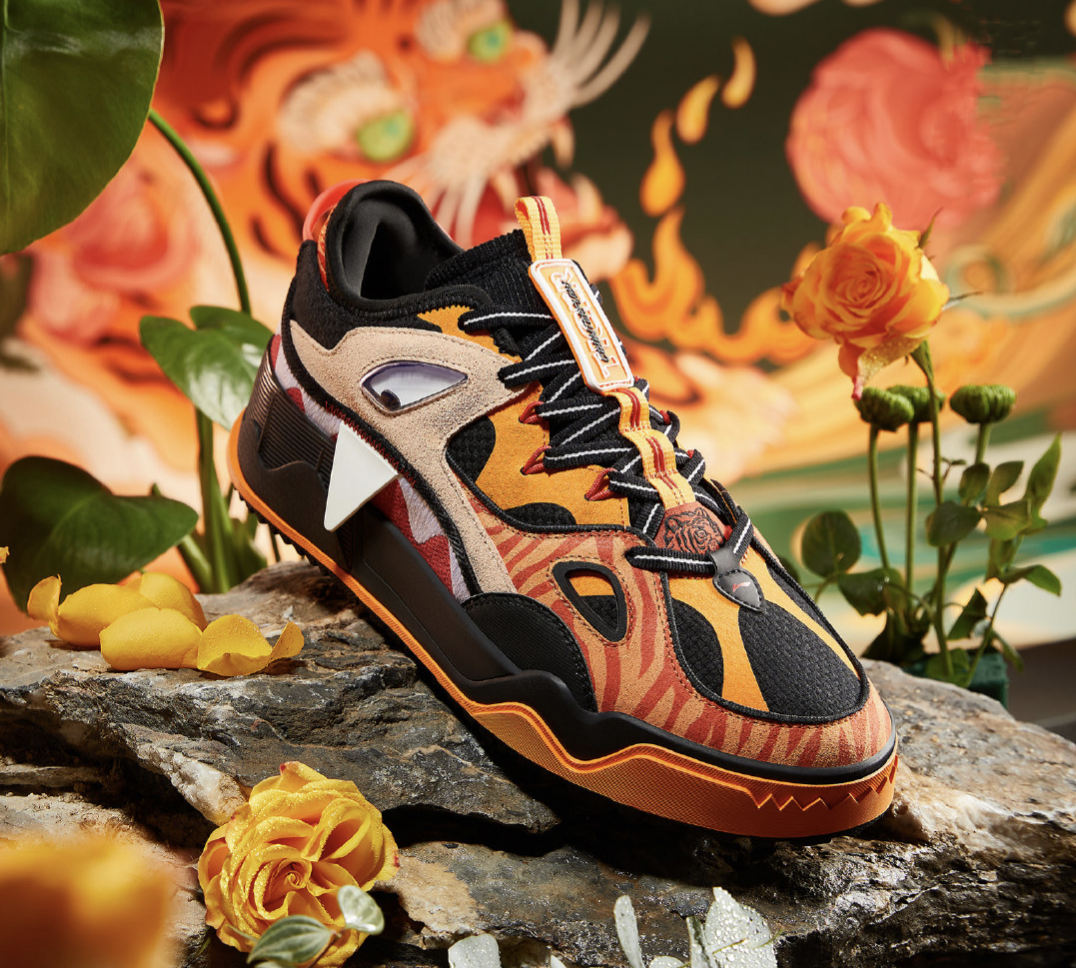 新品合集！李宁虎年鞋款超惊喜，安踏CNY产品素雅，PG6代没救了？