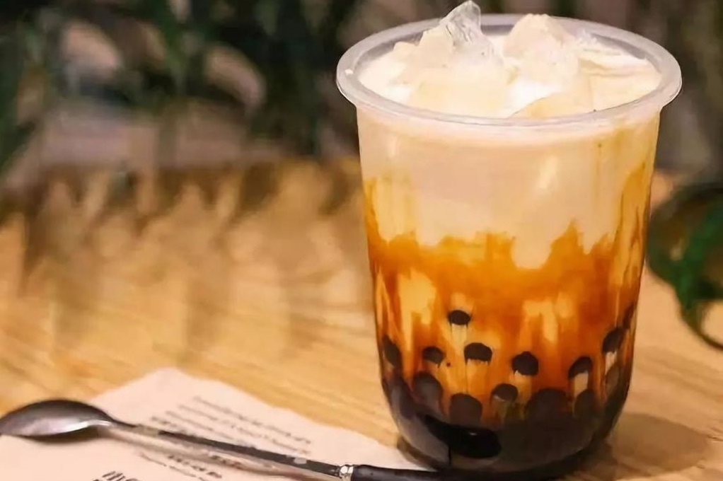 揭秘网红奶茶火爆的背后原因：通过网络营销，精准出击