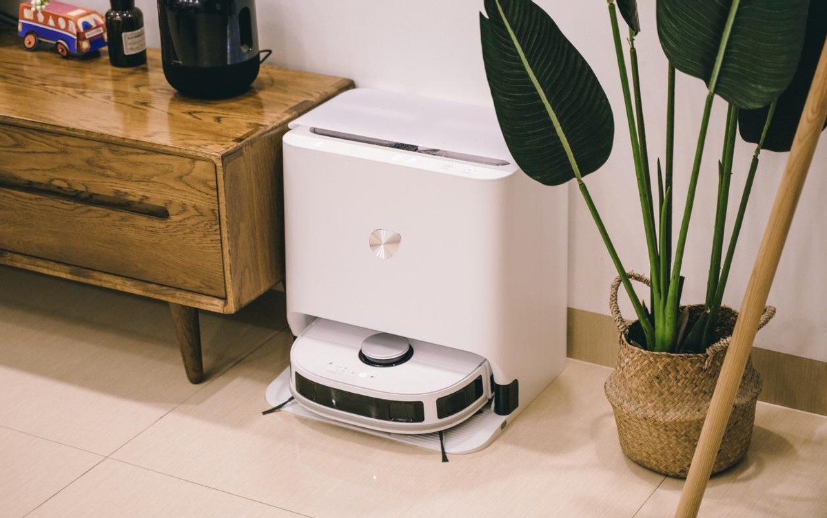 扫拖洗烘，一步到位：美的智能扫拖机器人W11体验
