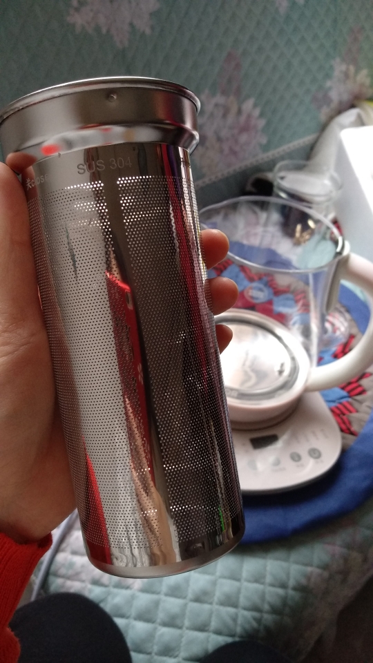 苏泊尔养生壶，可以集蒸蛋，烧水，煮粥，煮鸡蛋，熬汤于一体