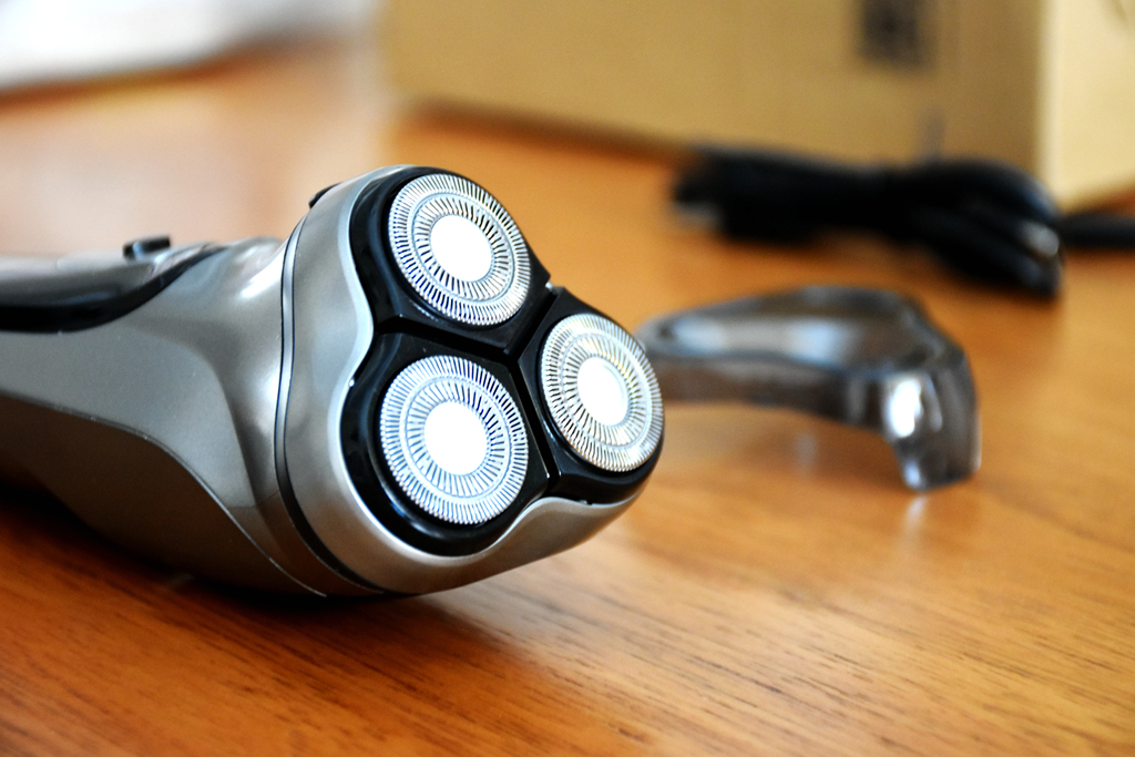 真香系列之剃须刀篇--39.9映趣剃须刀简评