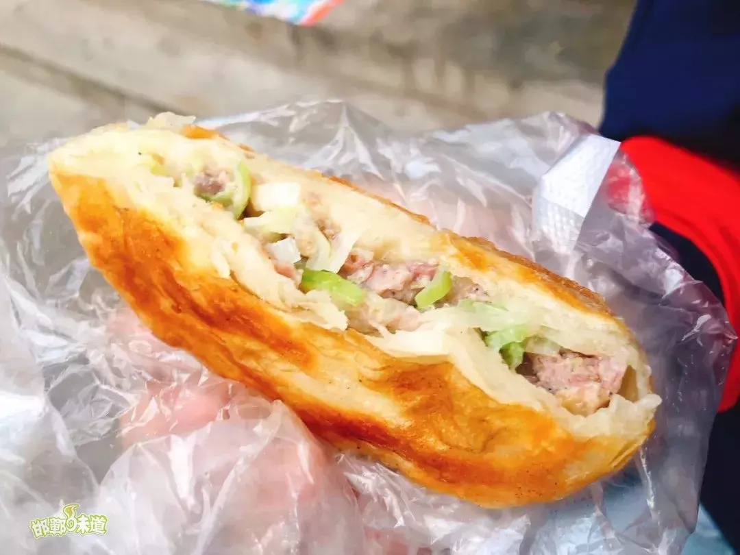 惊艳了！第一次在邯郸吃天津鼓楼二姑包子，难怪火了这么久！