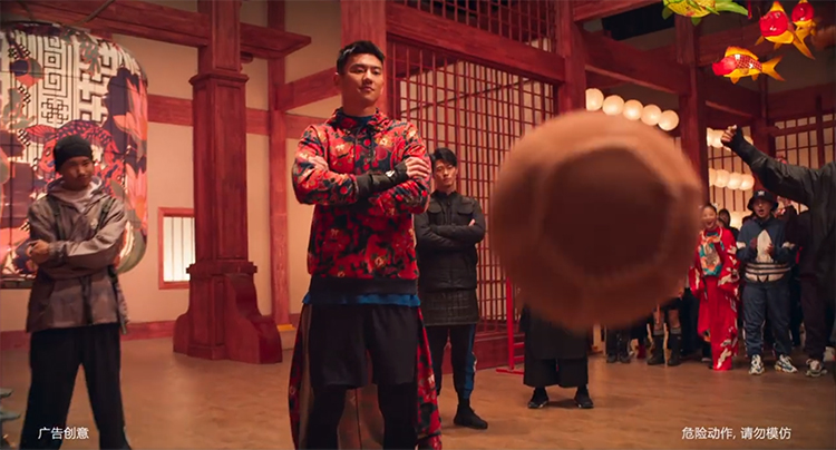 阿迪新春款秒杀我！易烊千玺和彭于晏穿同款，我竟无法评判谁更帅