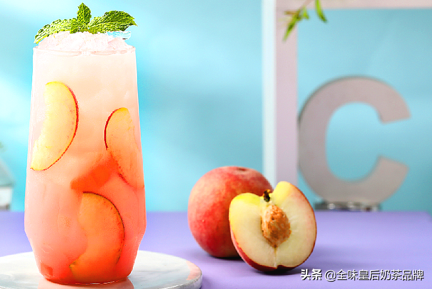 加盟奶茶店需要多少钱？在县城开奶茶加盟店好不好？