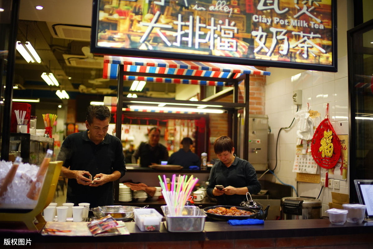 加盟一家日式快餐店，需要的费用全在这7点上了！