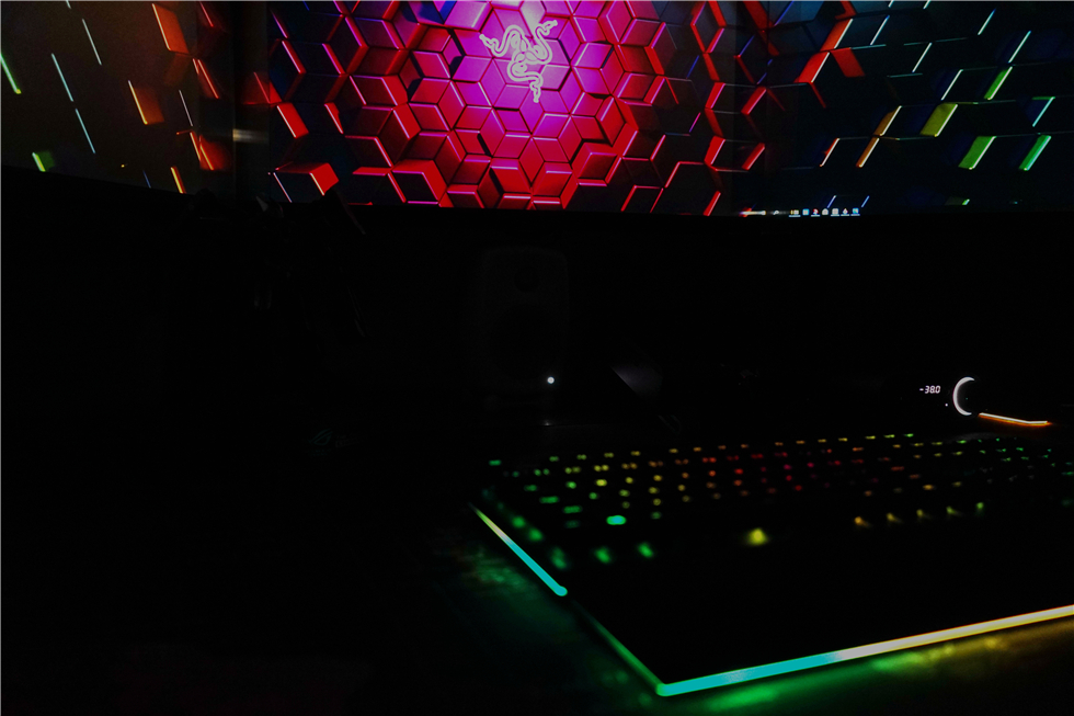 雷蛇猎魂光蛛V2模拟光轴键盘体验，不止随意调整触发键程