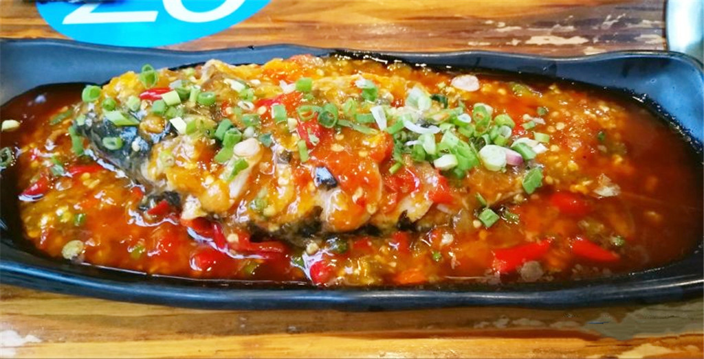 在成都火了10多年的“厕所串串 ”，它的鼻祖，原来在这个巷子里