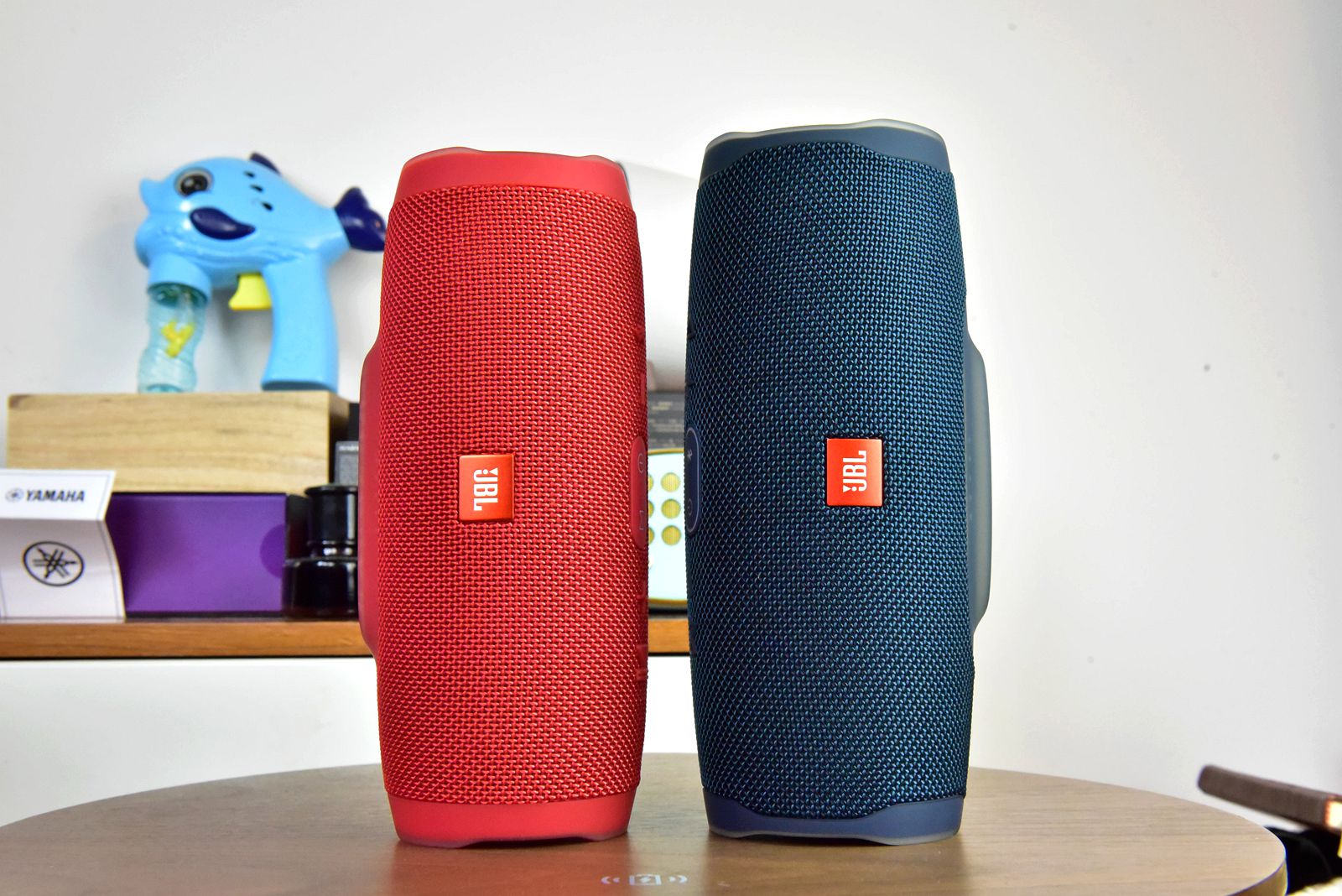 为什么JBL的蓝牙音箱总是让人爱又让人恨，借冲击波4聊聊