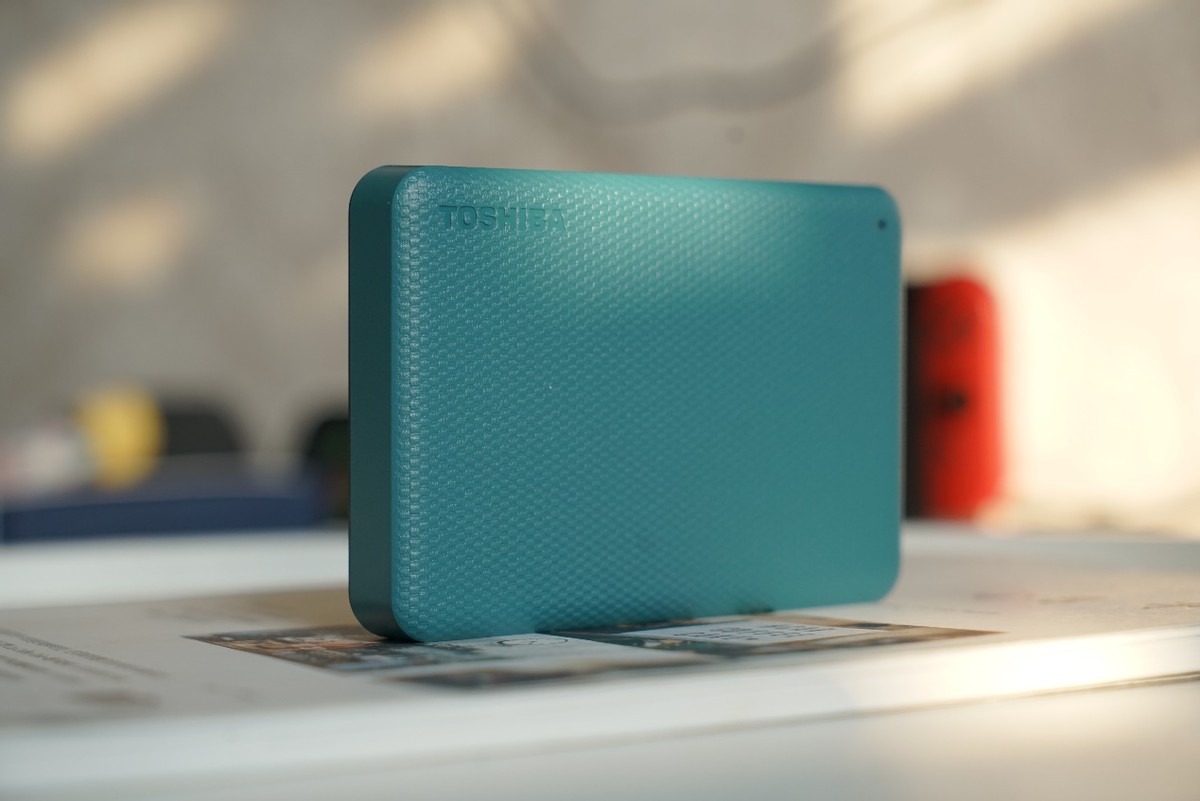 色彩丰富、存储安全：东芝移动硬盘V10评测