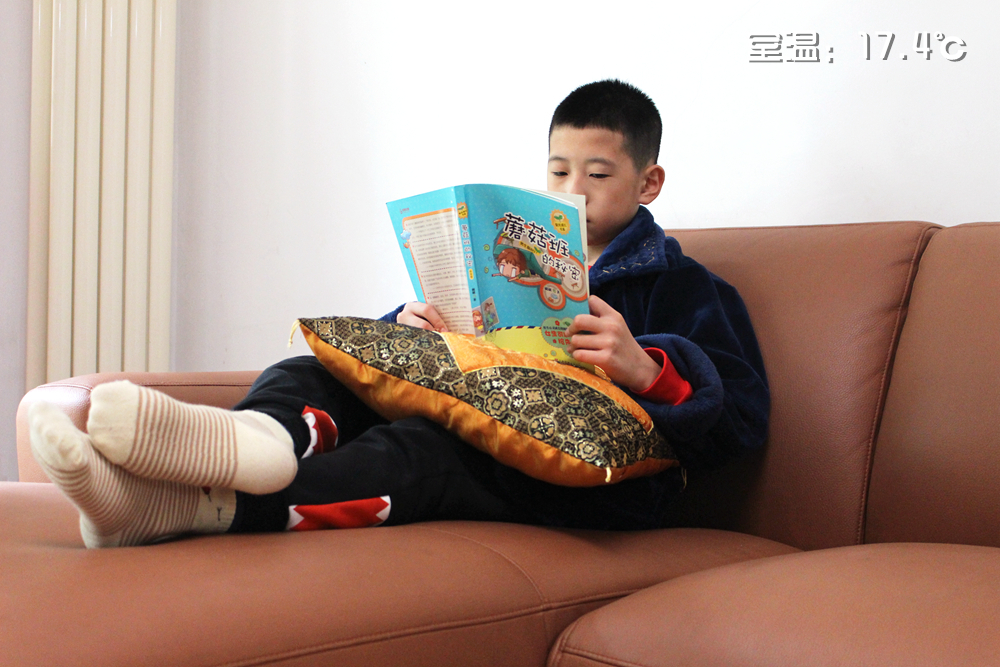 小米上新：米家立式暖风机 智能送风 暖随人动