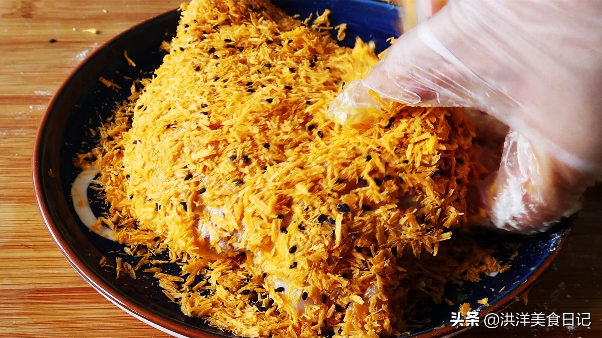 成本只需10块钱的爆浆鸡排，在家就能做，简单实惠，满满的芝士